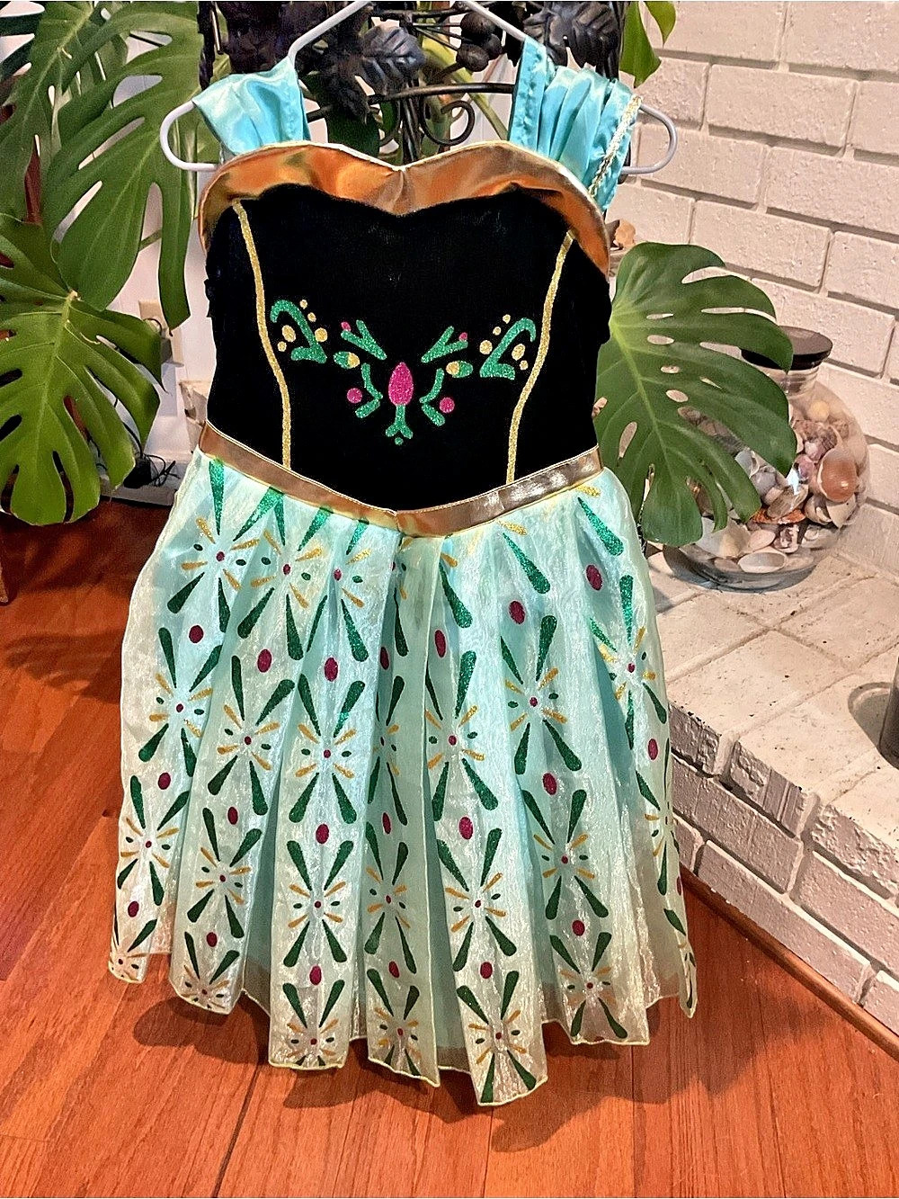 Disney Frozen Elsa Coronation Costume Dress with Cape in Pink & GreenSz 4/5T